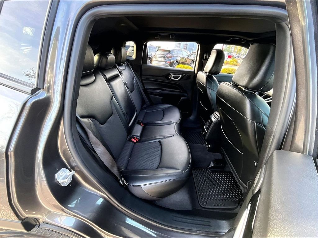 Used 2022 Gray Jeep Altitude image 16