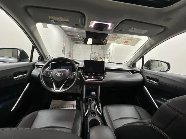 Used 2023  Toyota XLE image 22