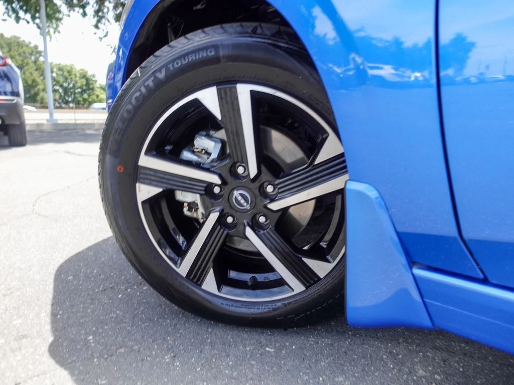 Used 2024 Blue Nissan SV image 10