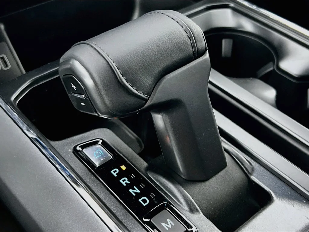 New 2026 Oxford White Ford XLT image 9