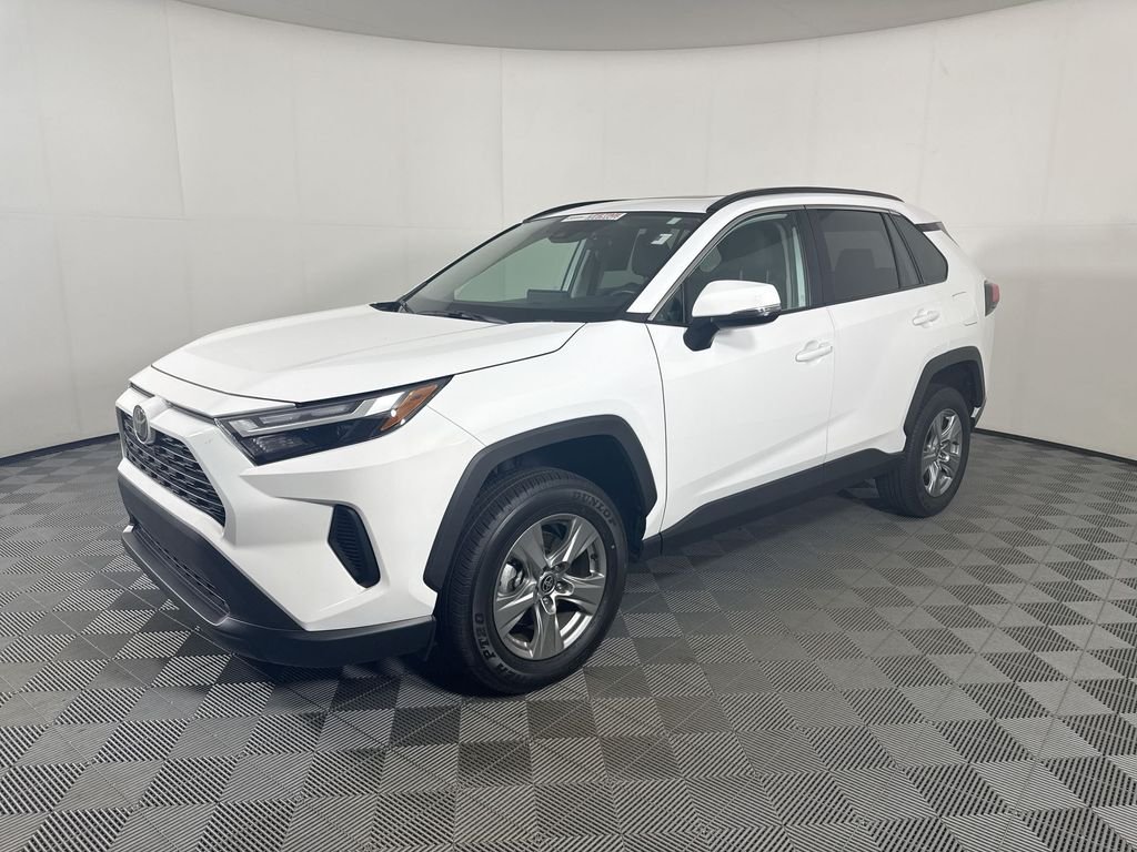 Used 2024 White Toyota XLE image 4