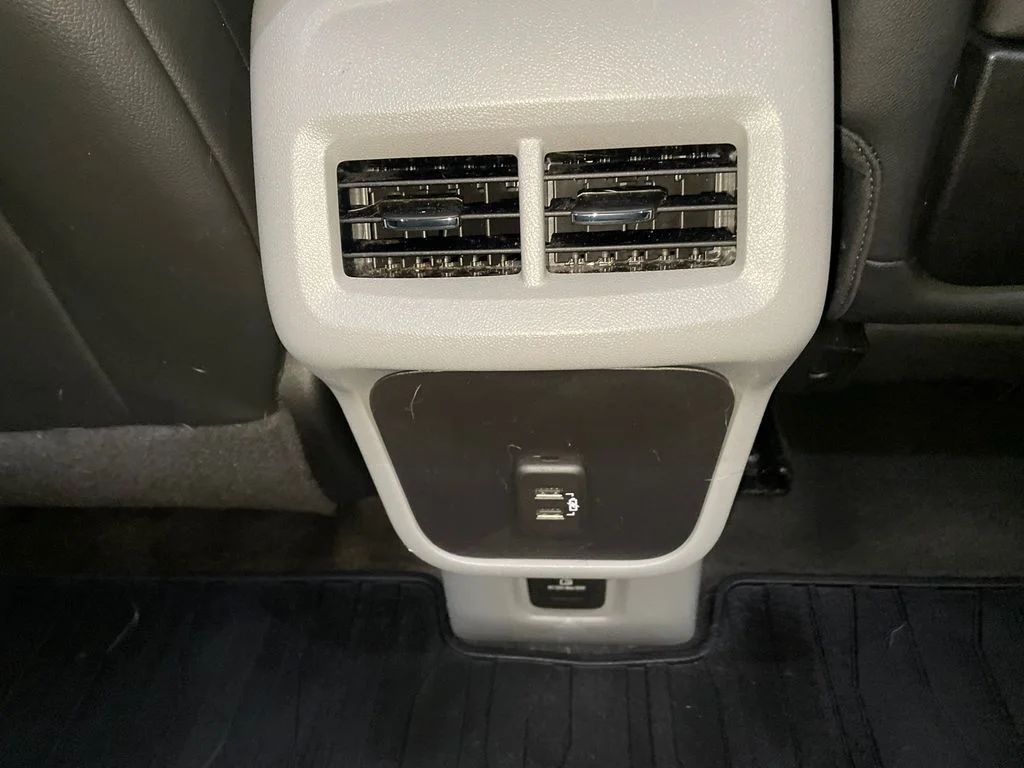 Used 2023 Sterling Metallic GMC SLT image 28