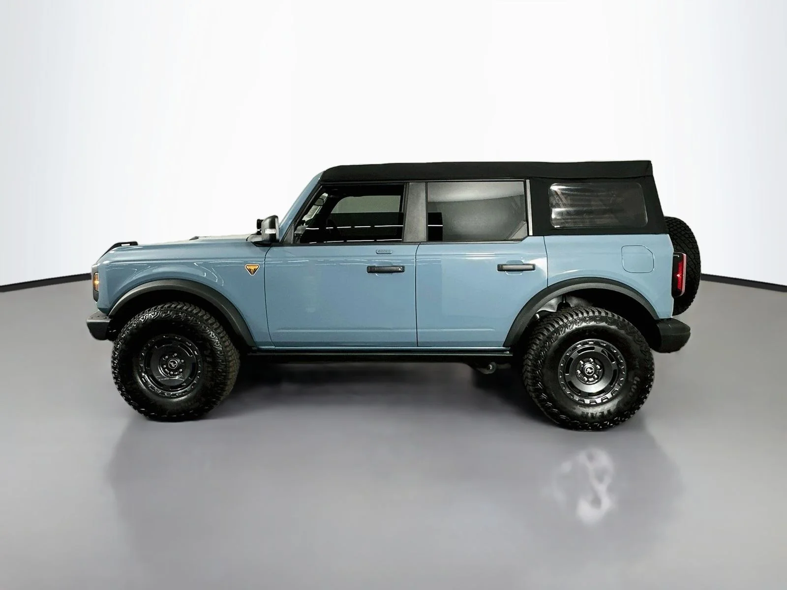 Used 2023 Area 51 Ford Badlands image 5