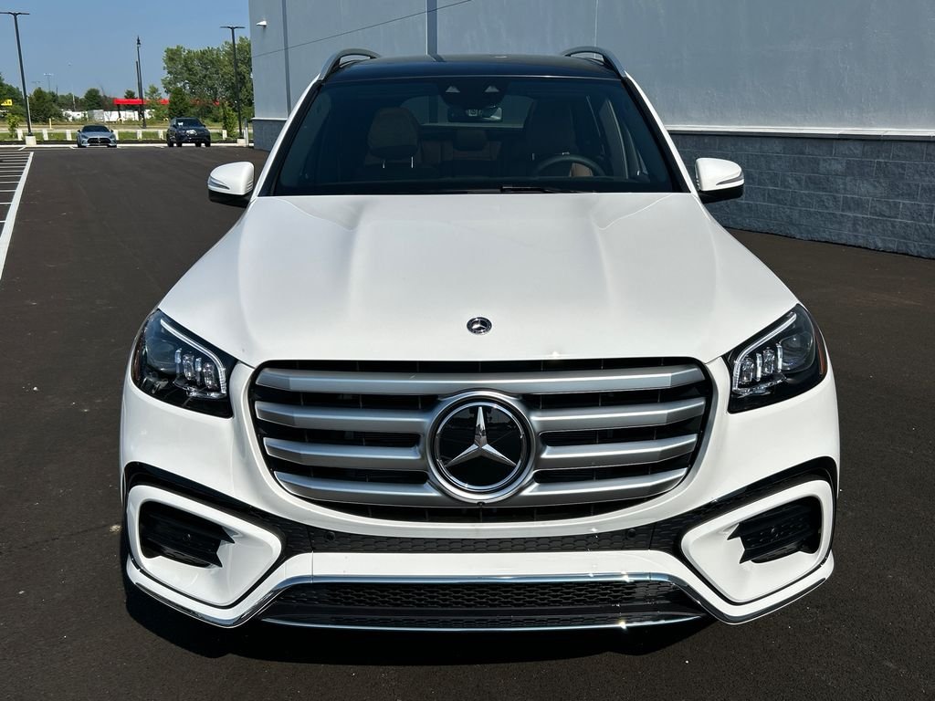 New 2026 Polar White Mercedes-Benz GLS 450 image 3