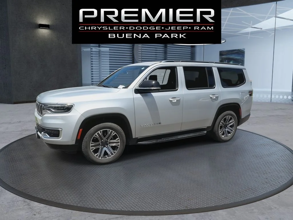 Used 2024 Silver Jeep Series II image 4