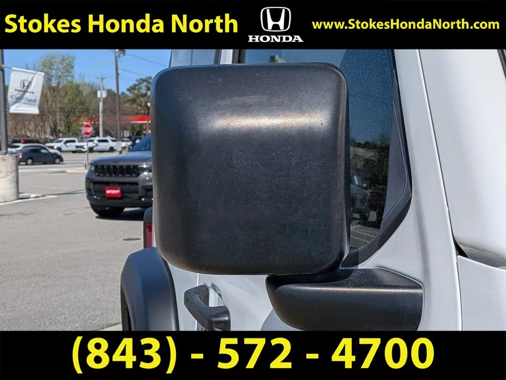 Used 2020 White Jeep Sport S image 12