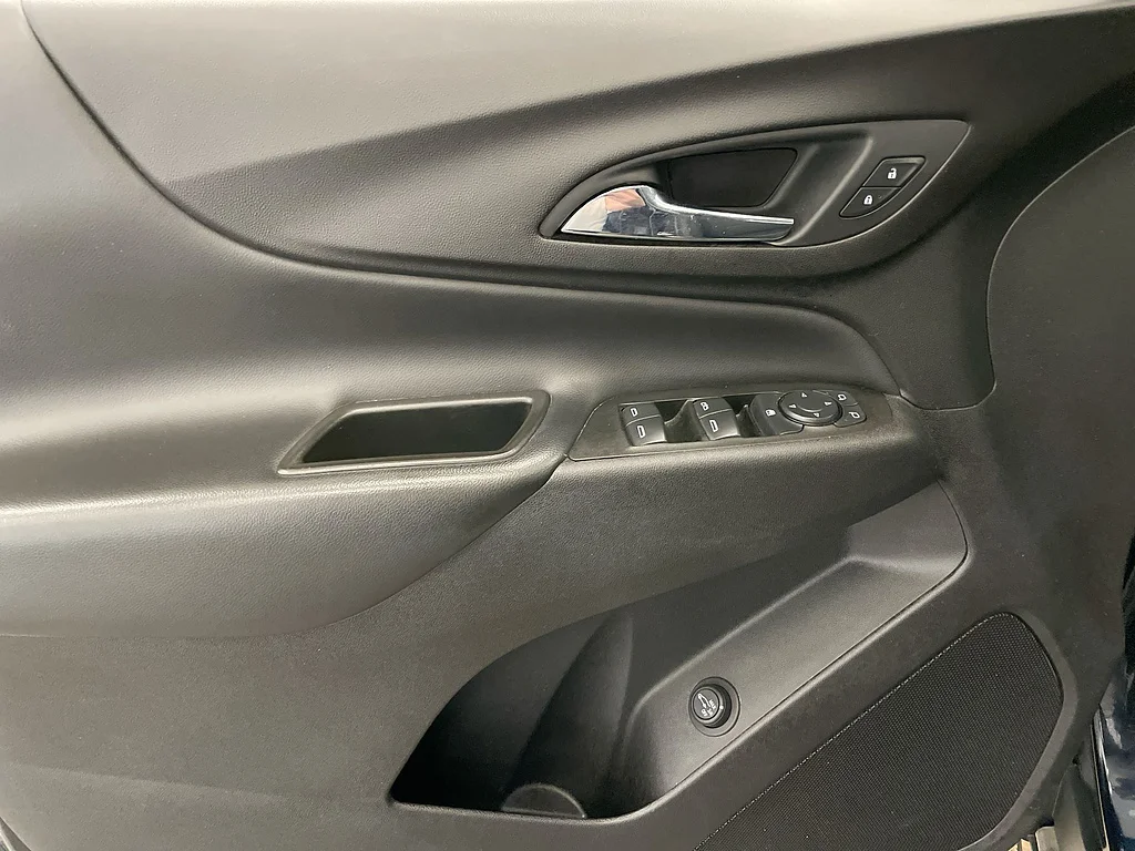 Used 2020 BLUE Chevrolet LT image 22