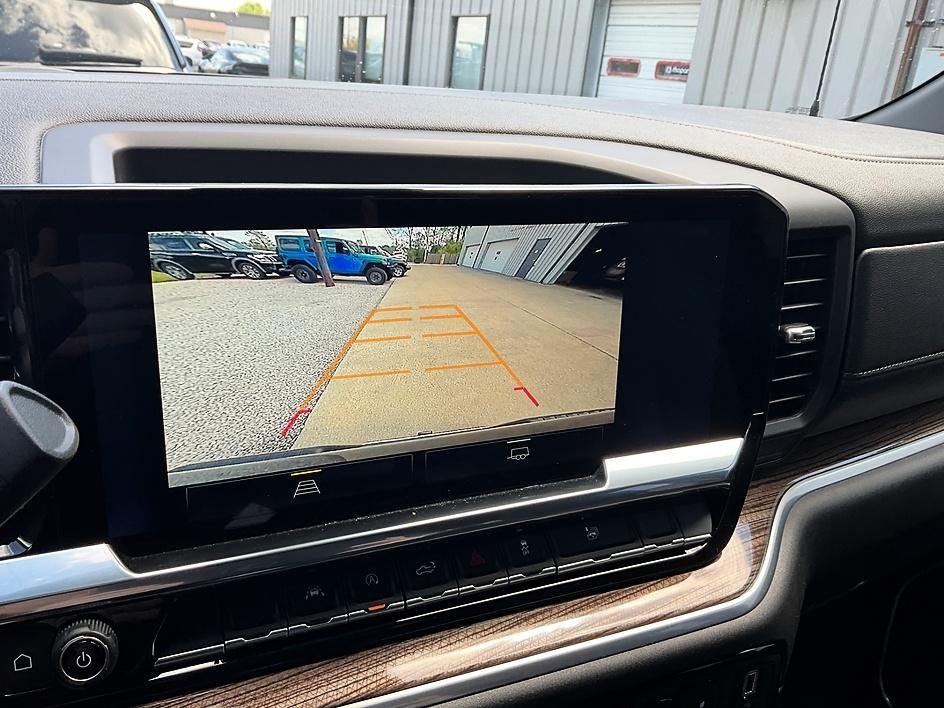 Used 2026 Black Chevrolet LT image 22