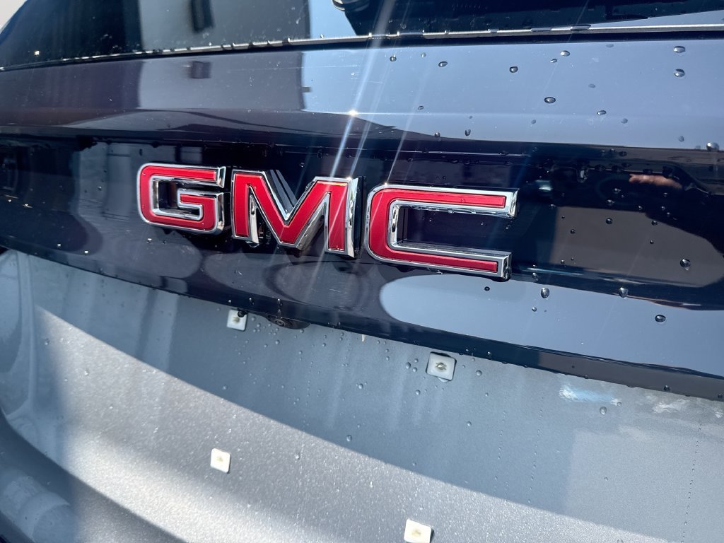 New 2027 Sterling Metallic GMC Elevation image 27
