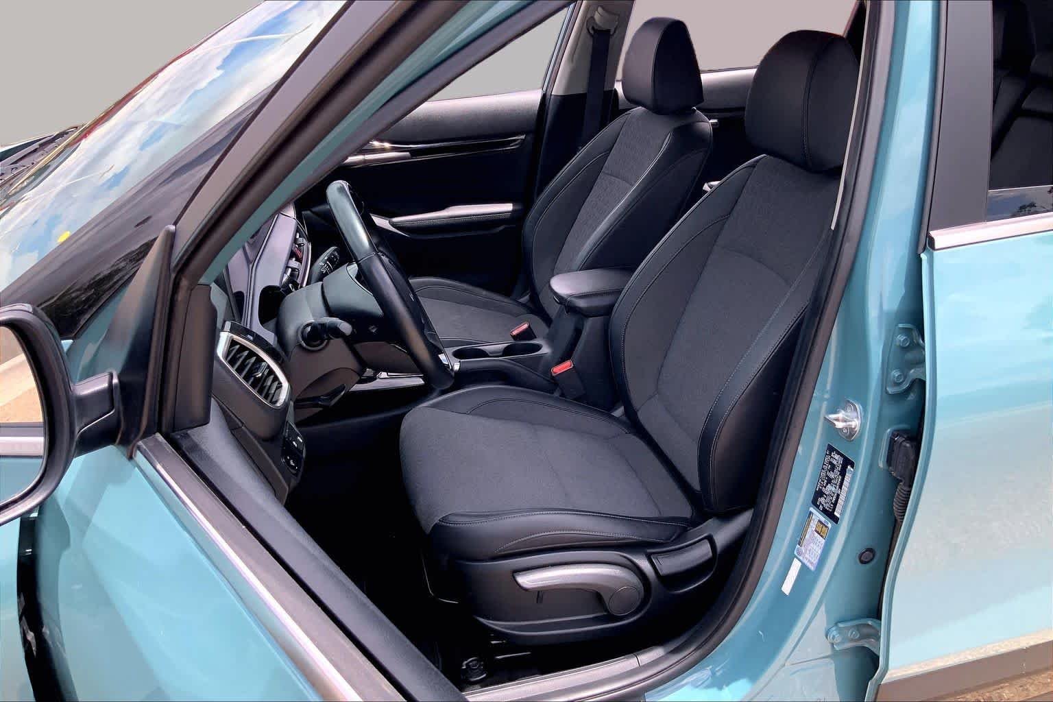 Used 2024 Pluton Blue/Black Roof Kia S image 8