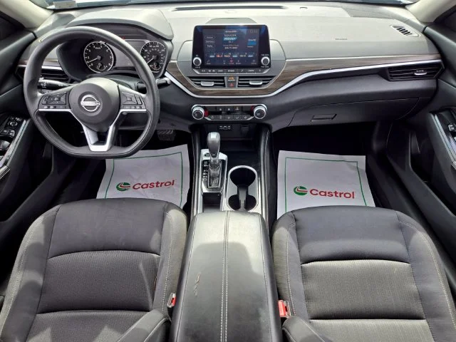 Used 2023 Silver Nissan 2.5 SV image 14