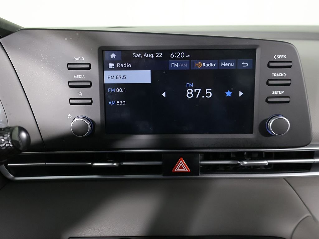 Used 2025 Blue Hyundai SE image 39