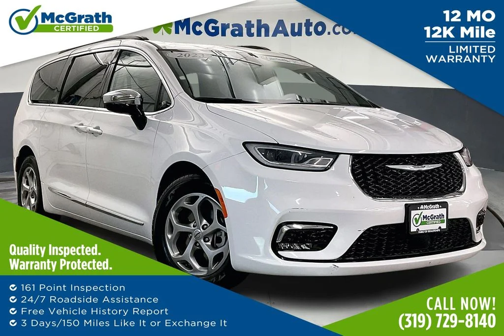 2023 Chrysler Pacifica Limited's photo