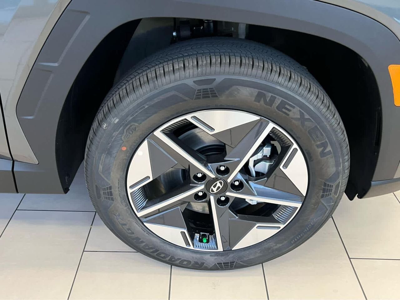 New 2026 Amazon Gray Hyundai SEL image 16