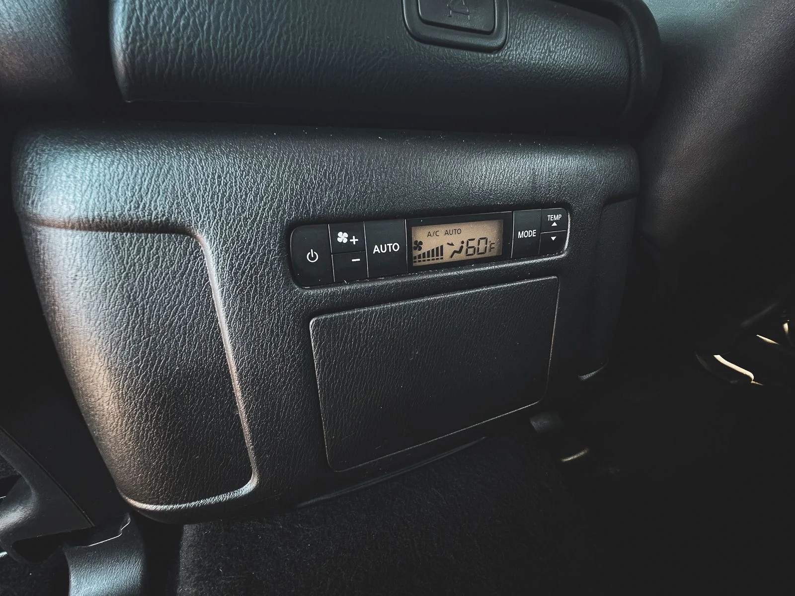 2021 Nissan Armada SV - Photo 17