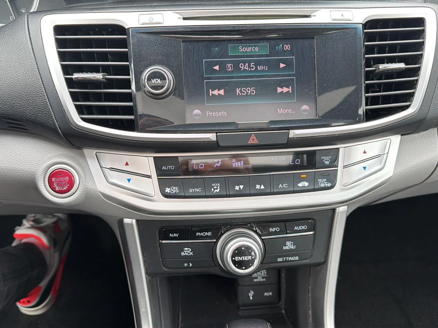 Used 2014 Obsidian Blue Pearl Honda EX-L image 16
