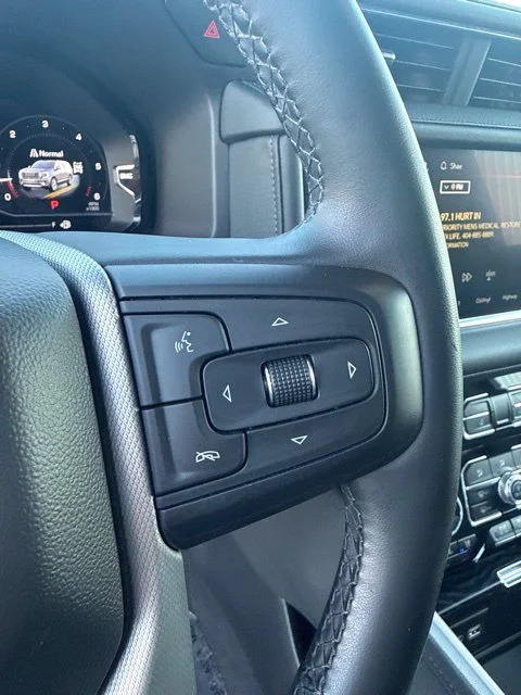 Used 2023 White GMC Denali image 30