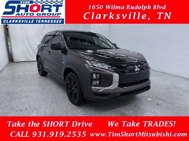 Used 2024  Mitsubishi 2.0 LE image 1