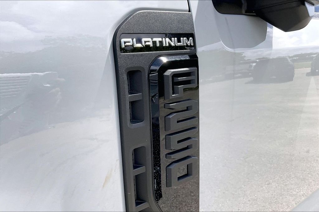 New 2026 Avalanche Ford Platinum image 15