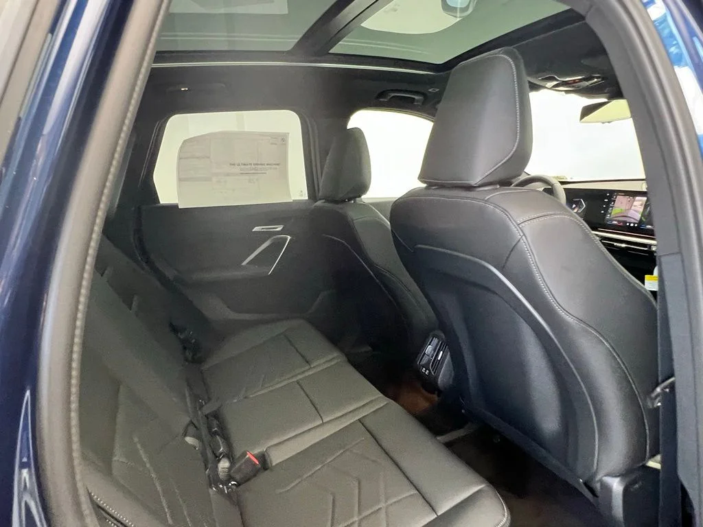 2025 BMW X1 28i - Photo 9