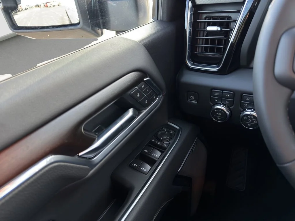 2026 GMC Sierra 2500HD Denali - Photo 29