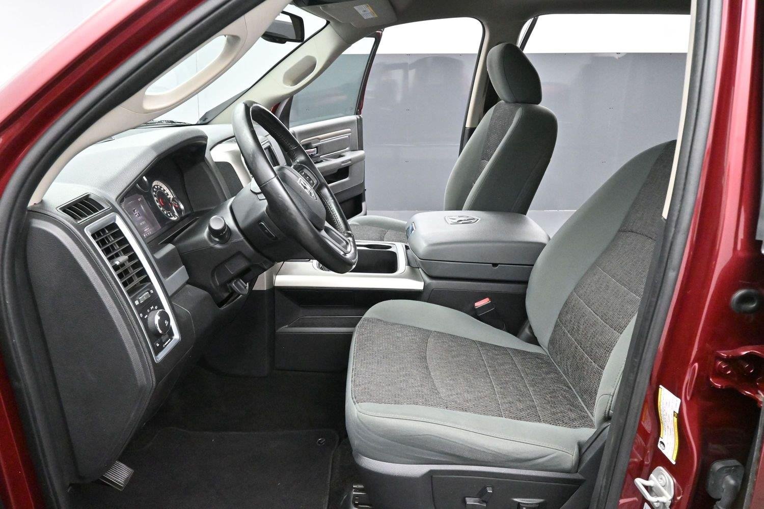 Used 2017 Delmonico Red Pearlcoat Ram Big Horn image 11