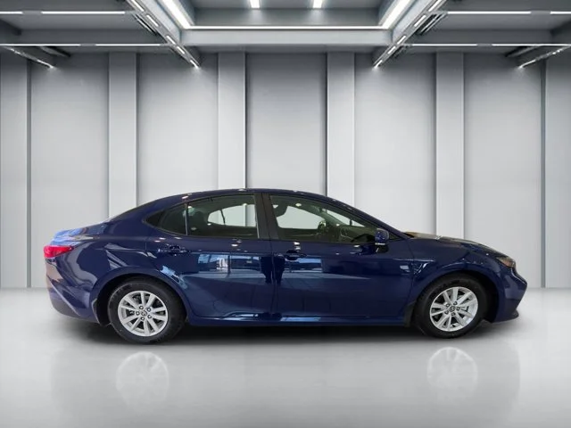 Used 2025  Toyota LE image 4
