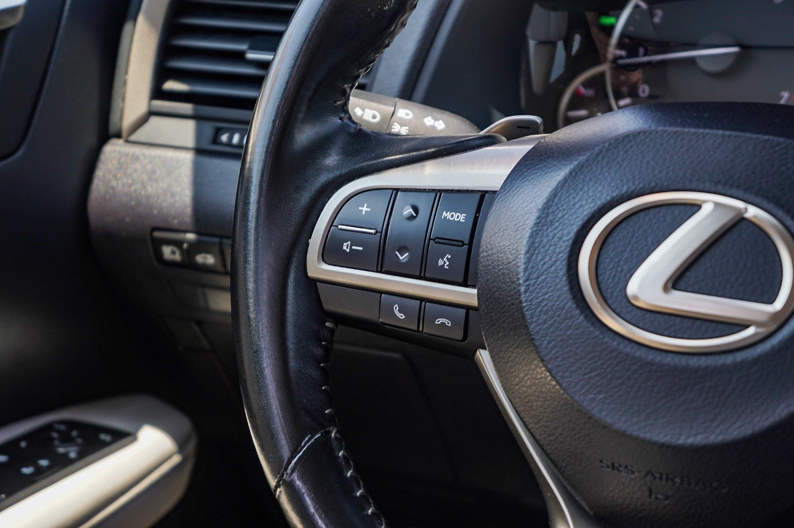 Used 2020 Gray Pearl Lexus 350 image 16