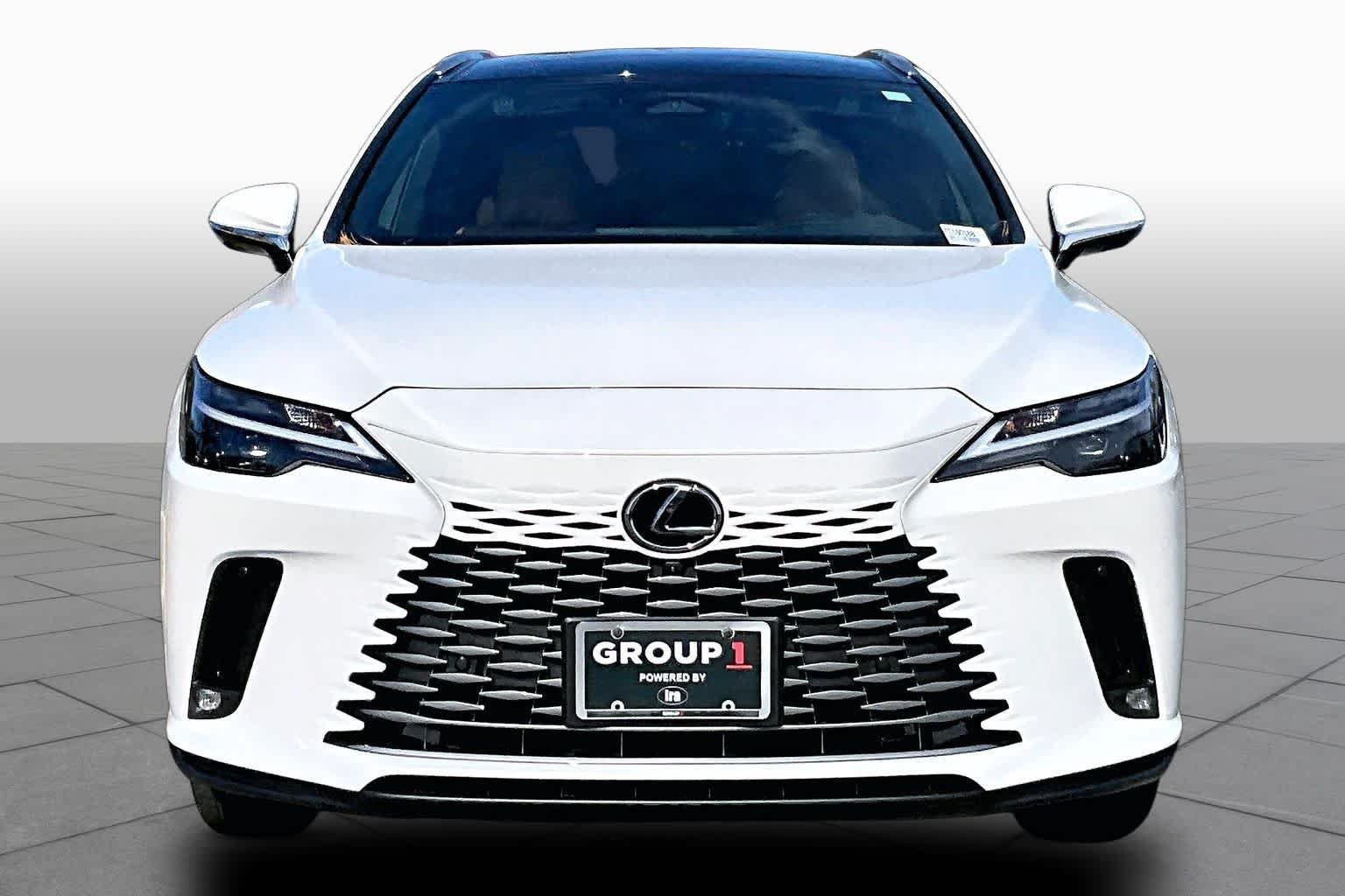 New 2026 Eminent White Pearl Lexus PREMIUM PLUS image 3