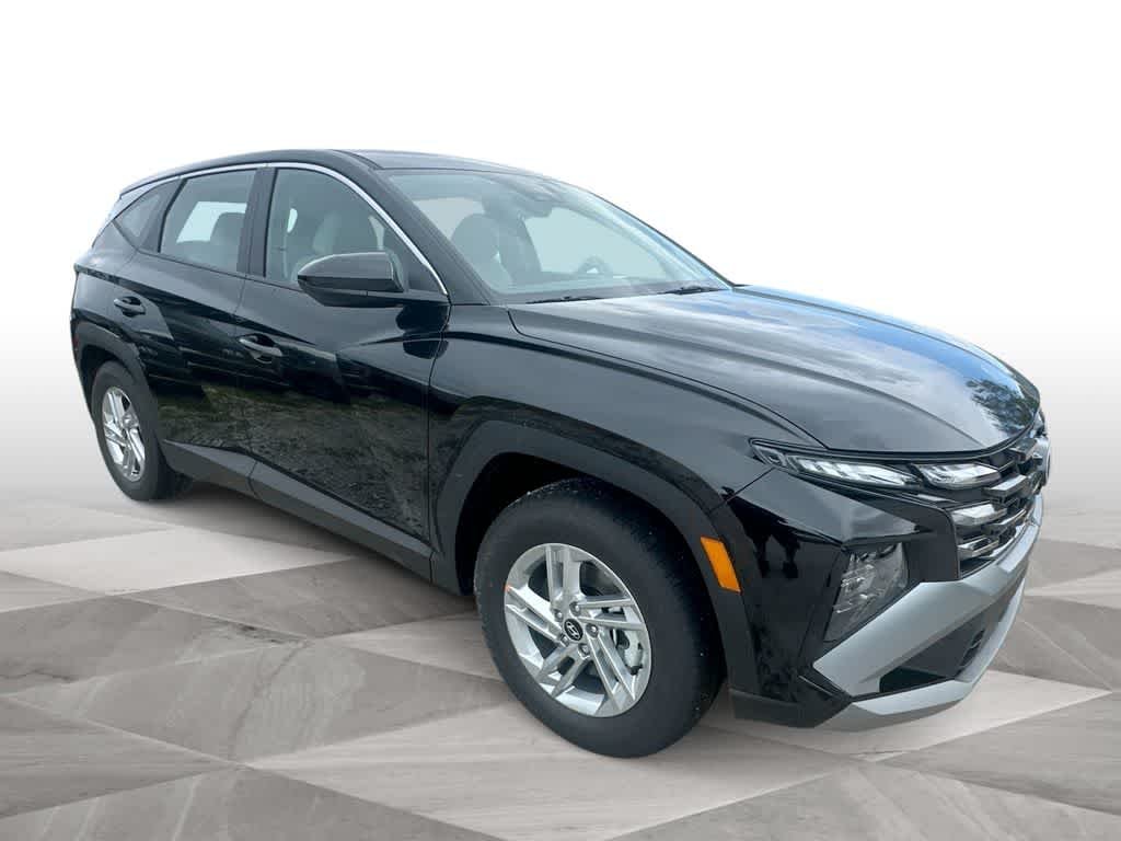 New 2026 Phantom Black Hyundai SE image 2