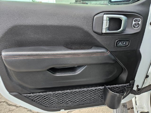 Used 2020 Bright White Clearcoat Jeep Rubicon image 13