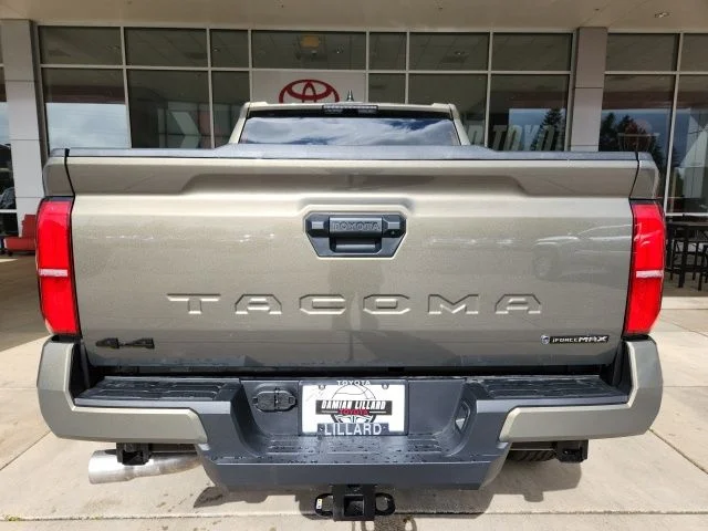 2026 Toyota Tacoma TRD Off Road - Photo 10