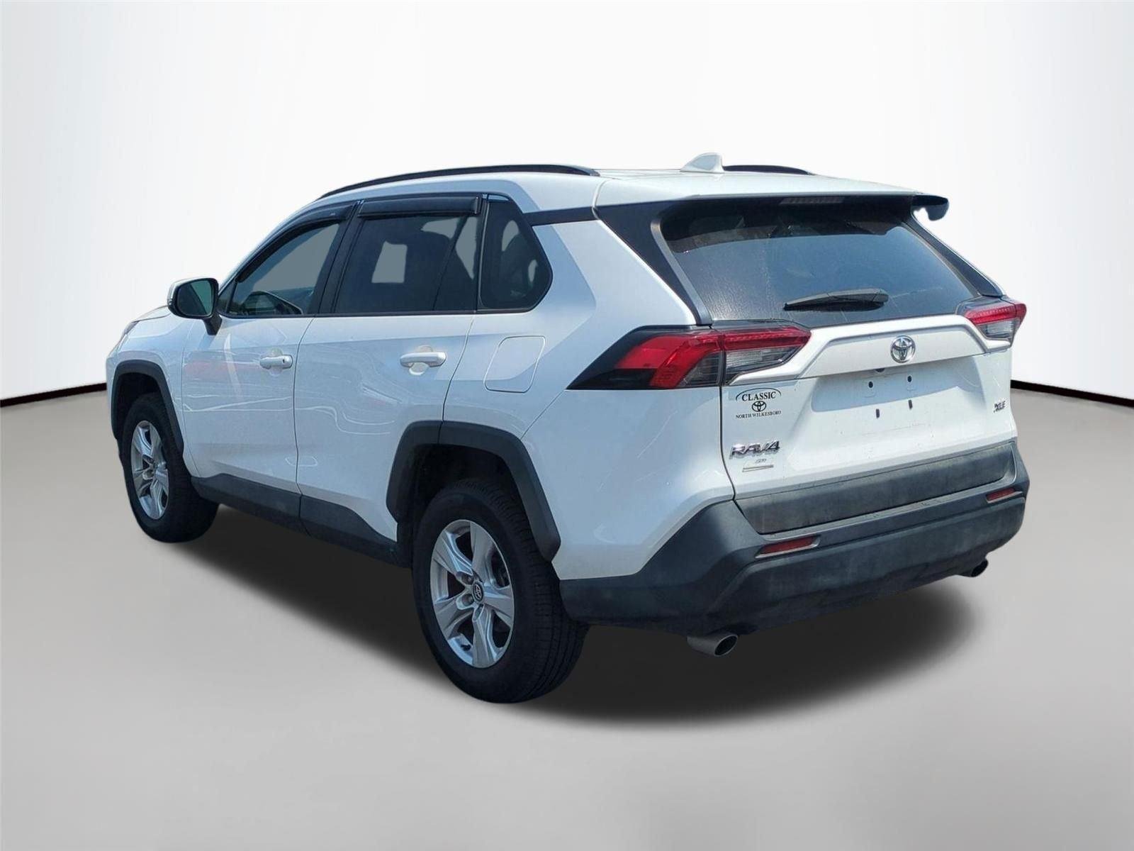 Used 2020 Super White Toyota XLE image 7