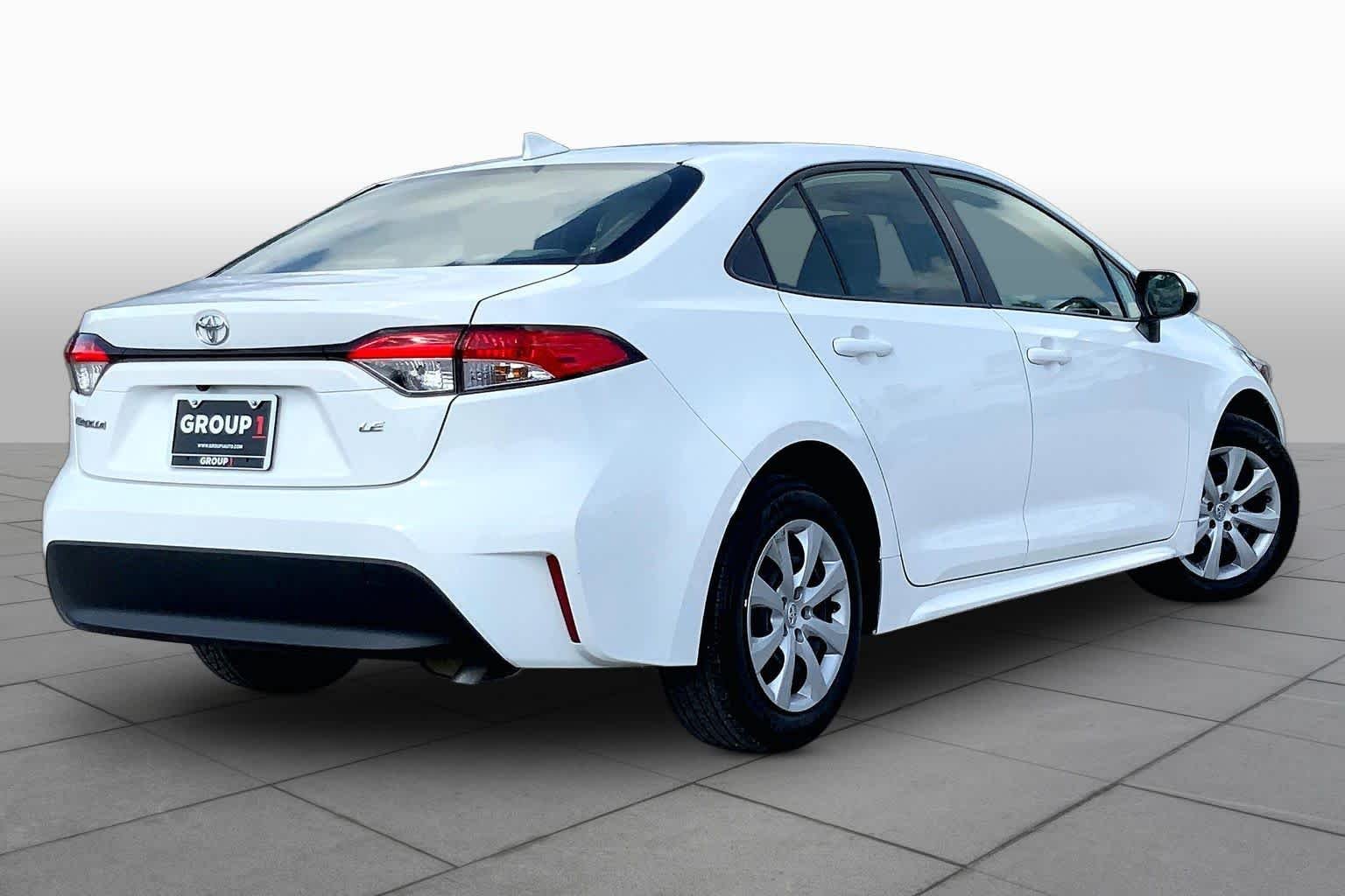 Used 2023 Ice Cap Toyota LE image 13