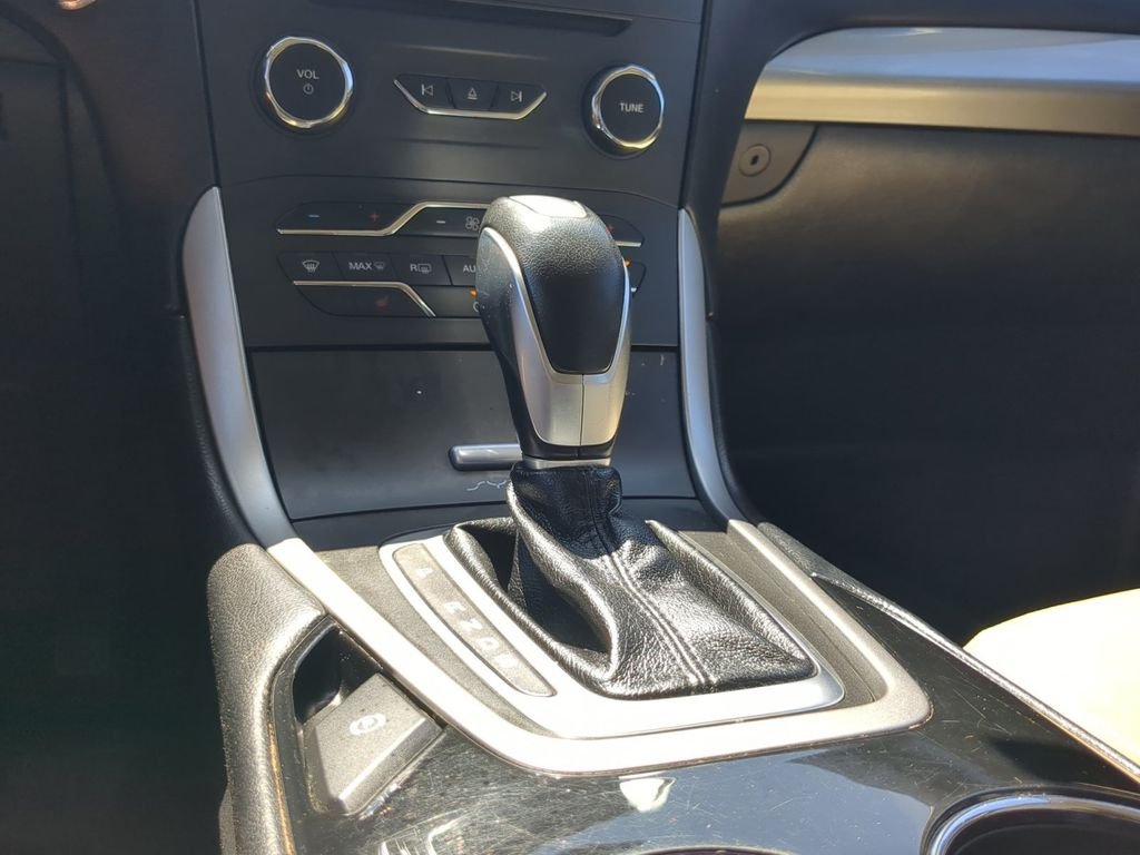 Used 2017 Gold Ford SEL image 17