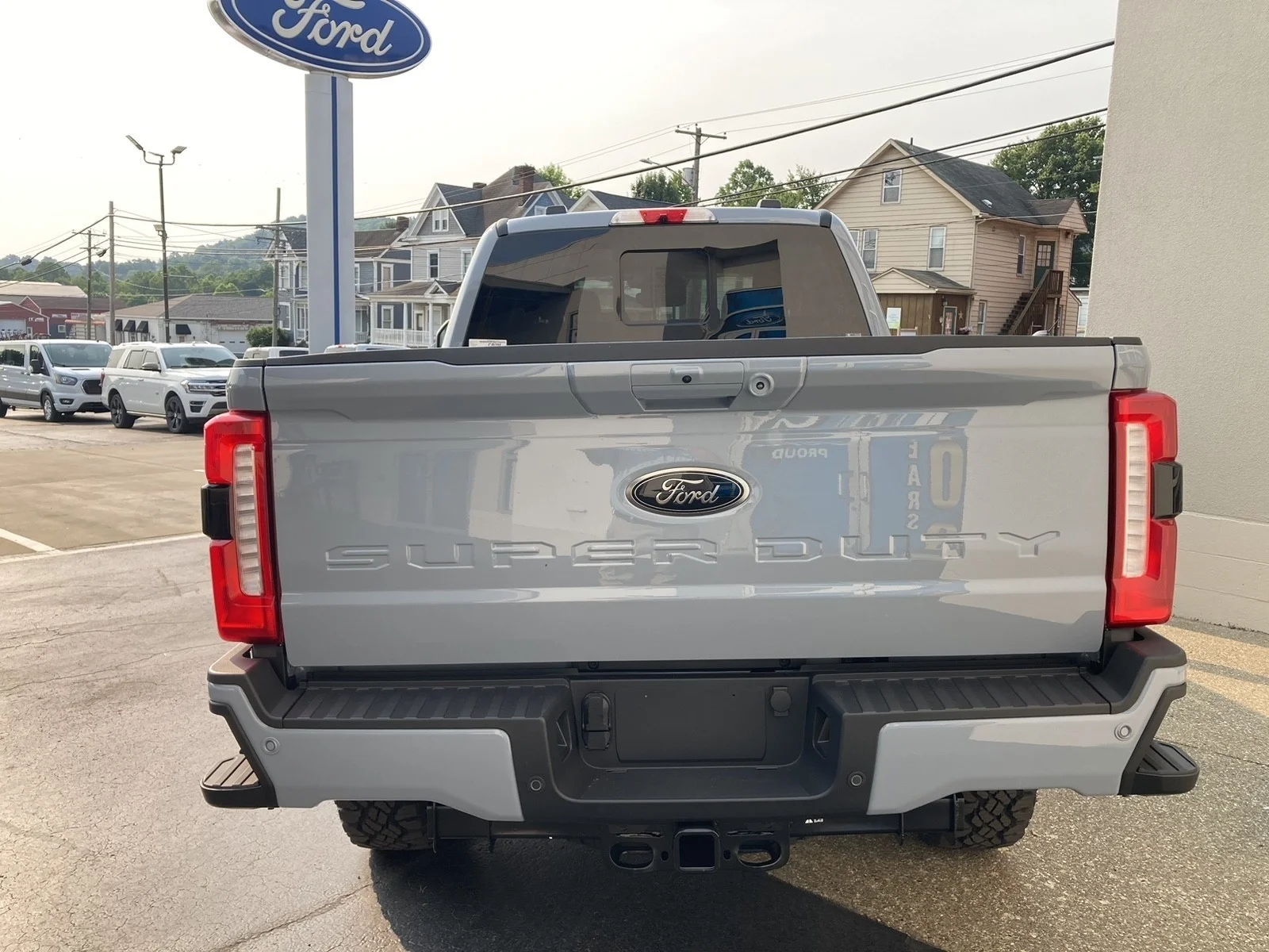 New 2026 Glacier Gray Metallic Tri-Coat Ford F-250® Lariat® image 5