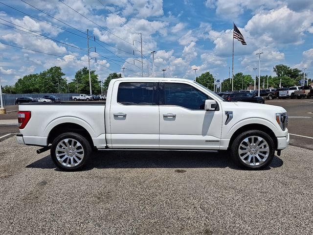 Used 2023 White Metallic Ford Limited image 7