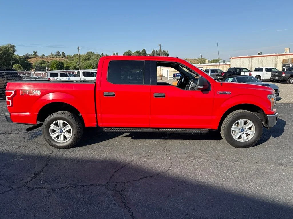 Used 2018 Race Red Ford XLT image 4