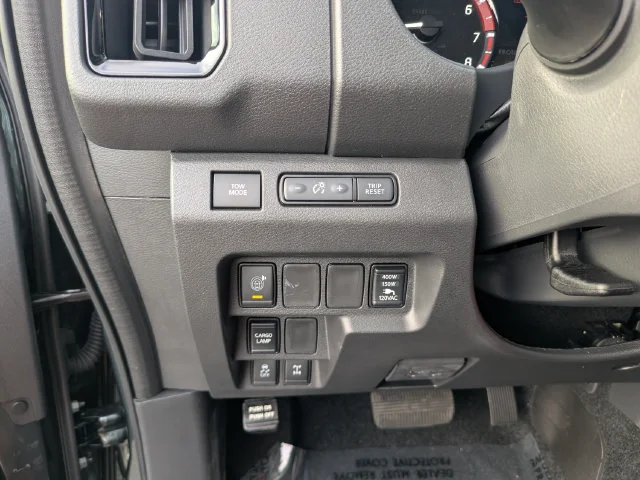 New 2027 Alpine Metallic Nissan Crew Cab PRO-4X® image 21