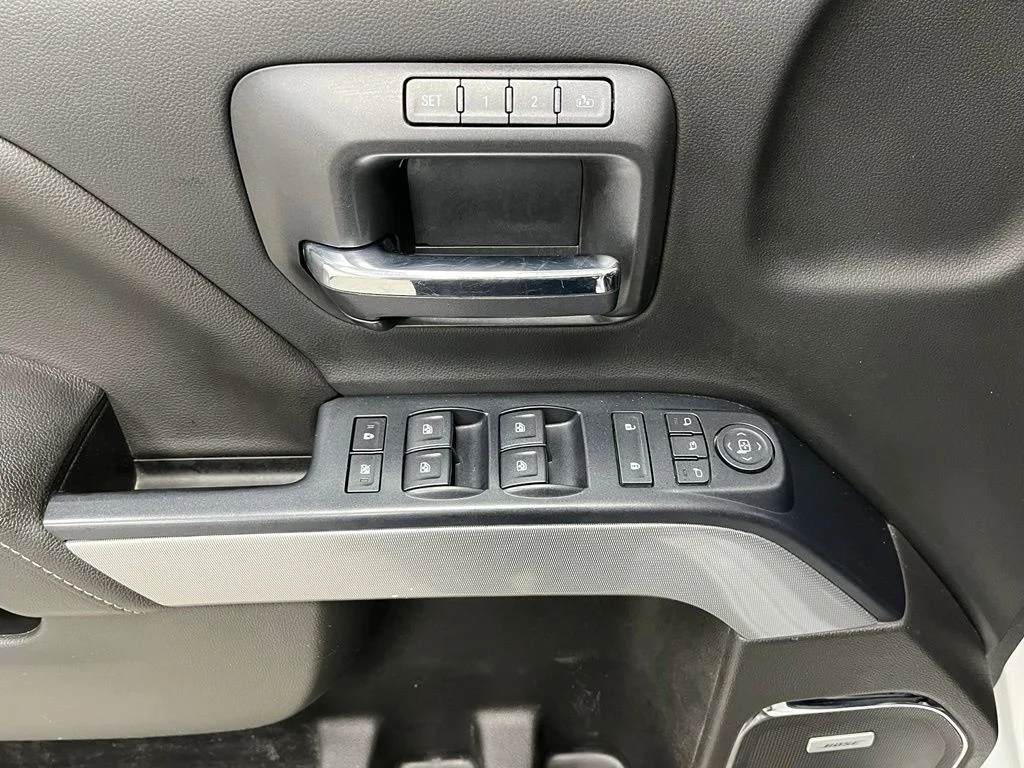 Used 2018 White Chevrolet LTZ image 24