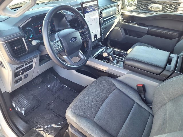Used 2024 White Ford Flash image 10