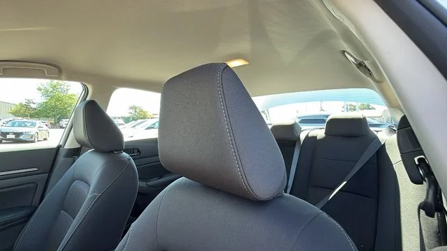 New 2026 White Nissan 2.5 SV image 21