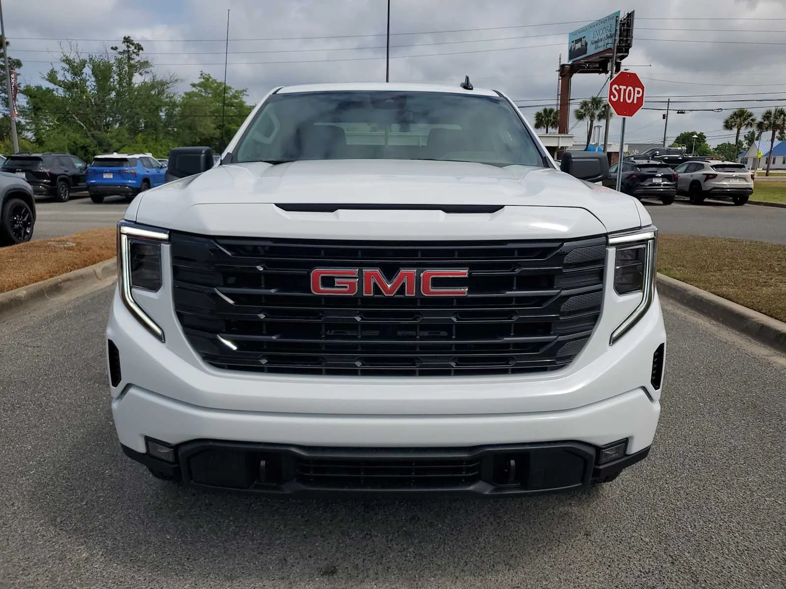 New 2026 Summit White GMC Elevation image 9