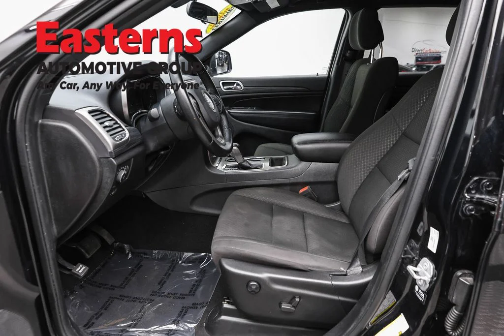 Used 2021 Black Jeep Laredo E image 14