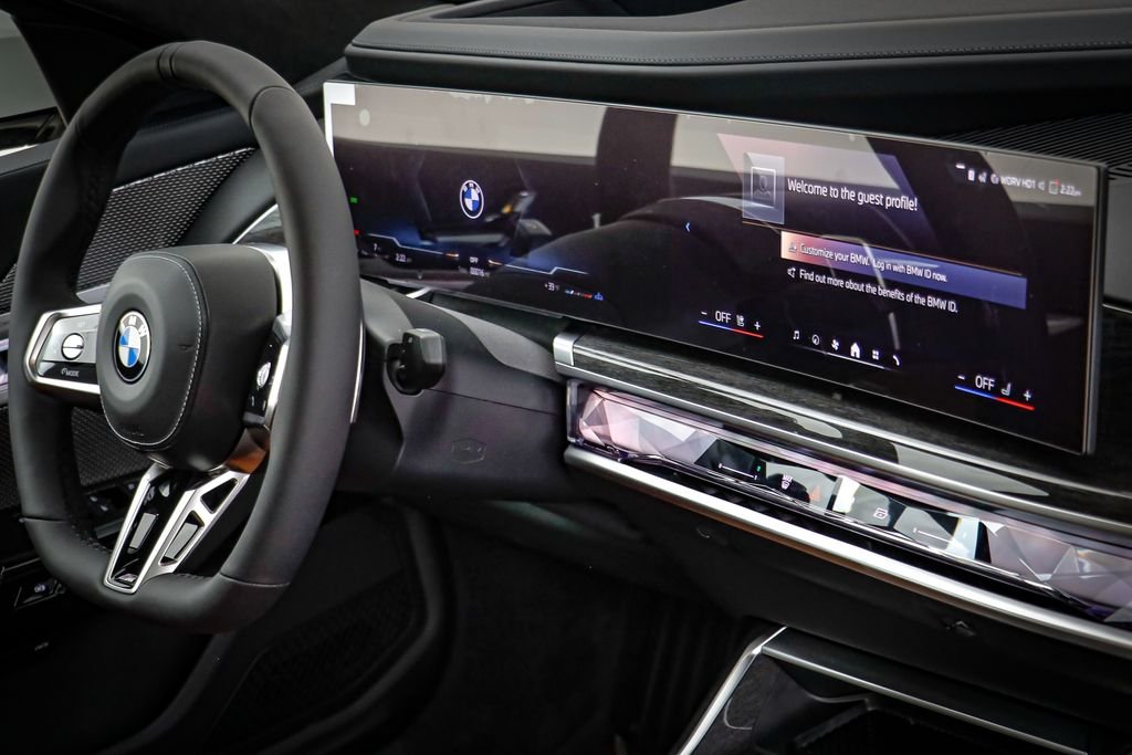 New 2026 Alpine White BMW 760i xDrive image 24