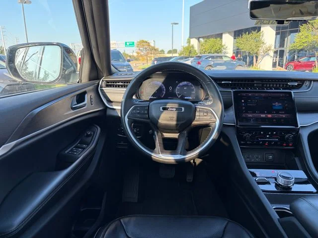 Used 2024 Silver Jeep Limited image 6