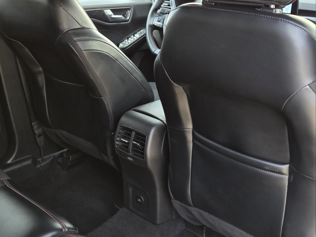Used 2025 Silver Ford ST-Line image 28