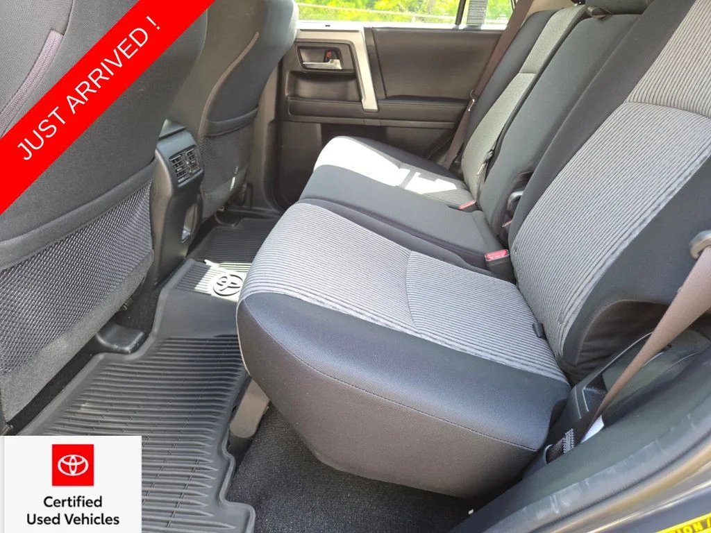 Certified Used 2024  Toyota SR5 image 22
