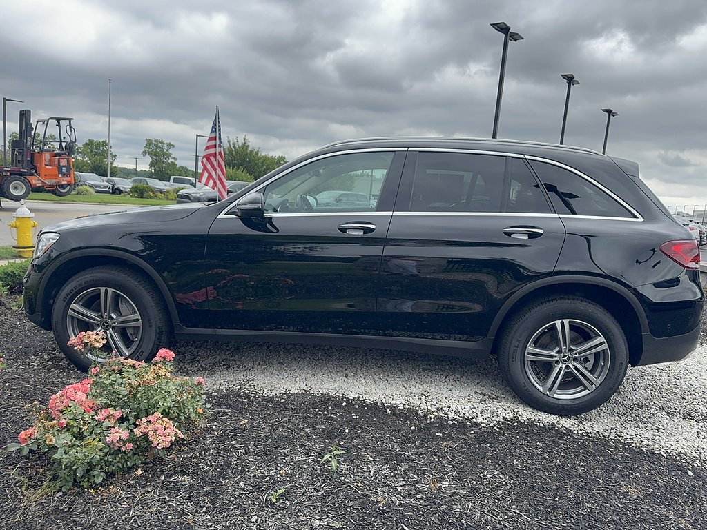 Used 2021 Black Mercedes-Benz GLC 300 4MATIC® image 2