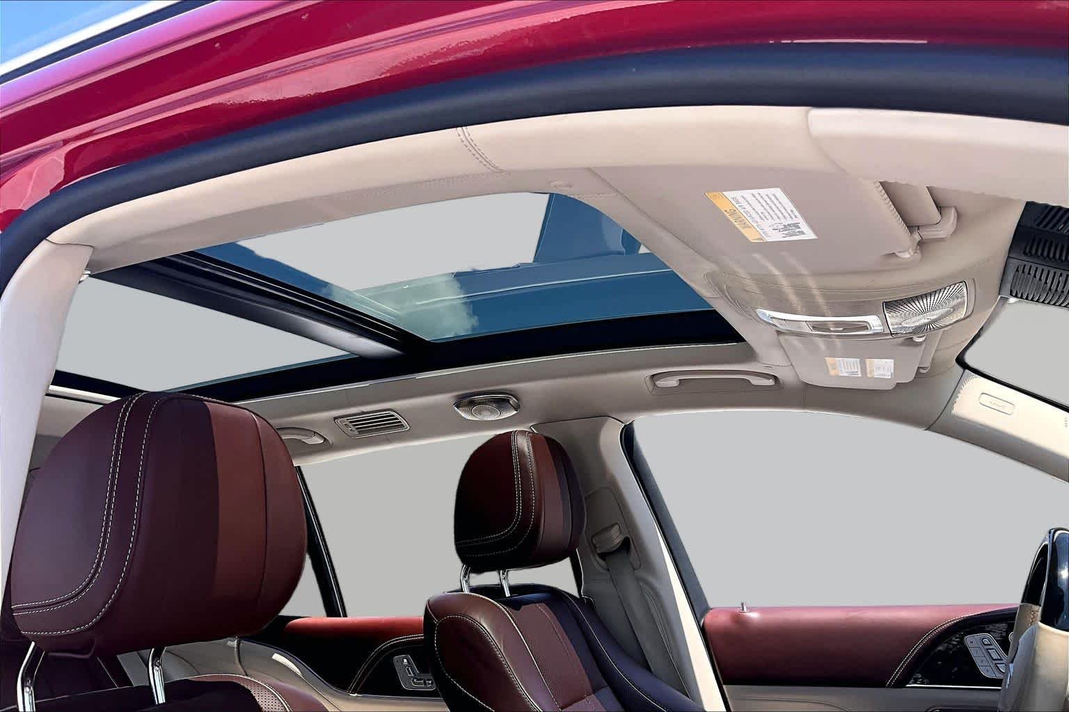 Used 2023 MANUFAKTUR Cardinal Red Metallic Mercedes-Benz Maybach GLS 600 image 14